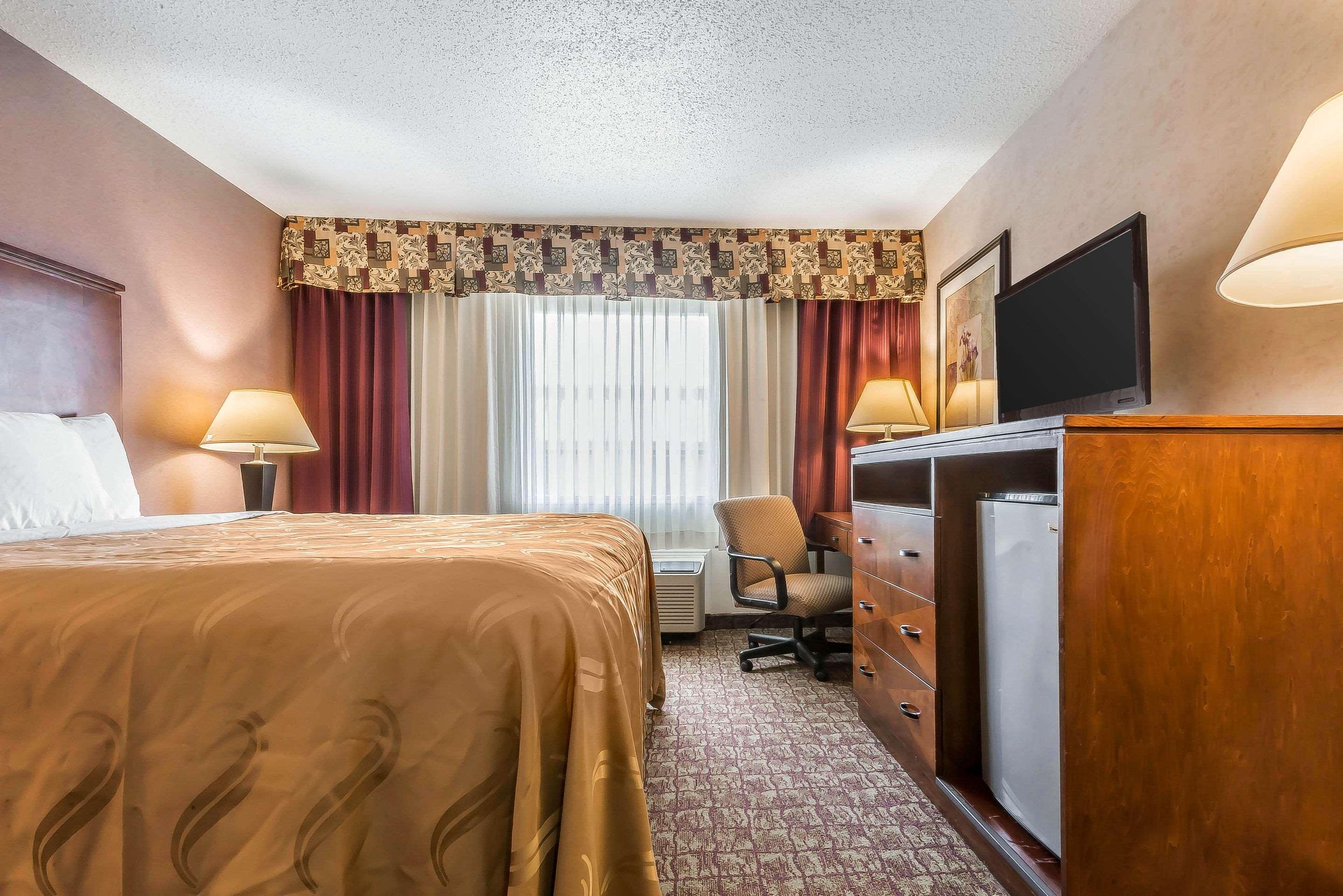 The Hamburg Hotel Bagian luar foto