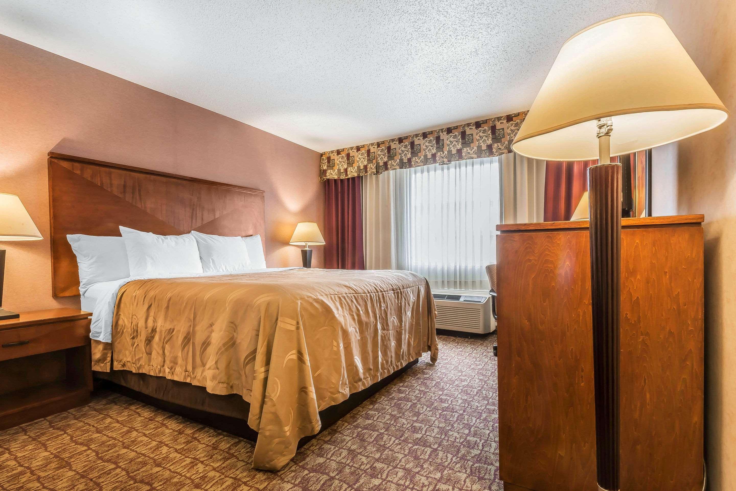 The Hamburg Hotel Bagian luar foto