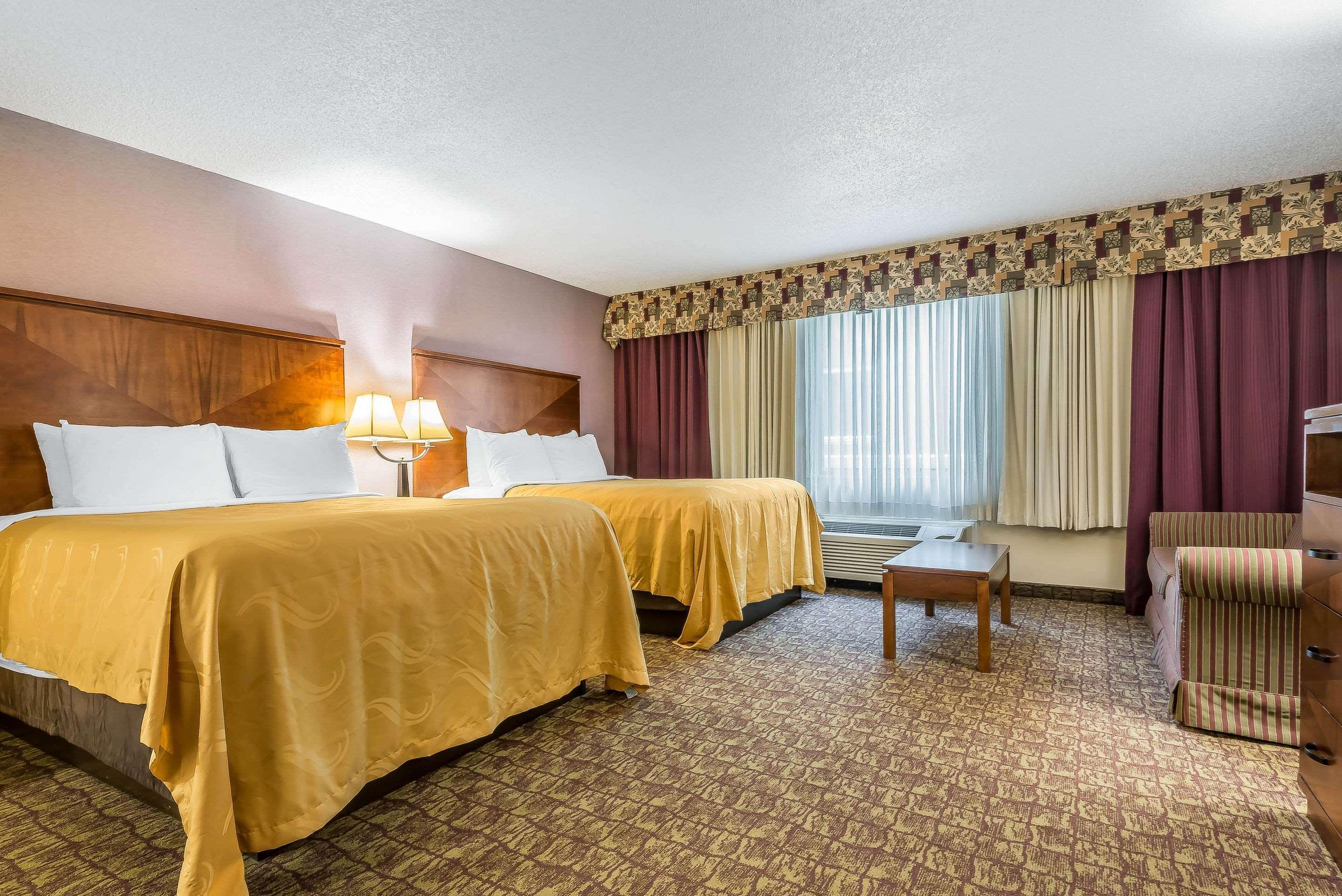 The Hamburg Hotel Bagian luar foto